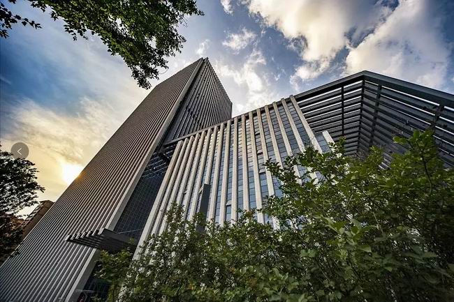 在洛阳，，，，，，怎样选择写字楼？？？？？？？